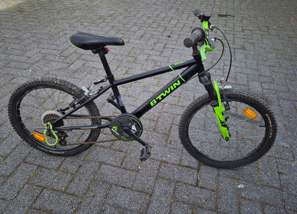 Sportieve kinderfiets, Fietsen en Brommers, Ophalen, Zo goed als nieuw