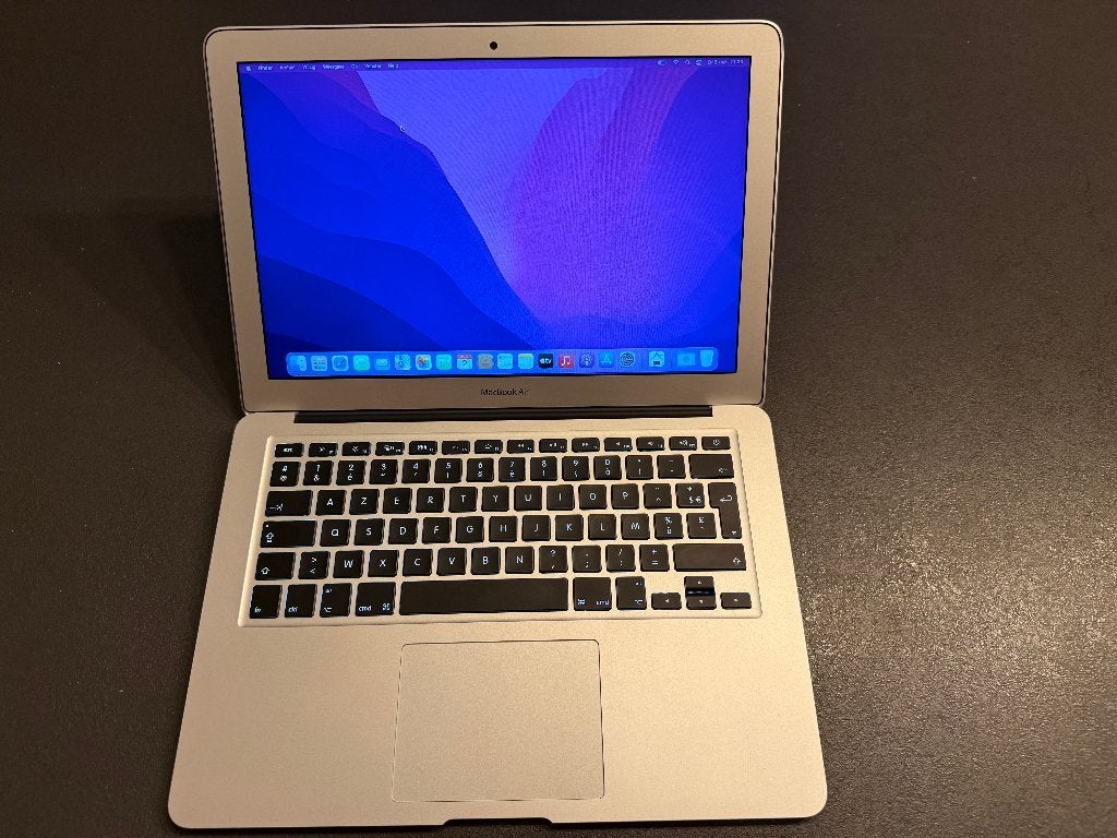 MacBook Air 13 inch i5, Computers en Software, Ophalen, Gebruikt, 13 inch, Minder dan 2 Ghz