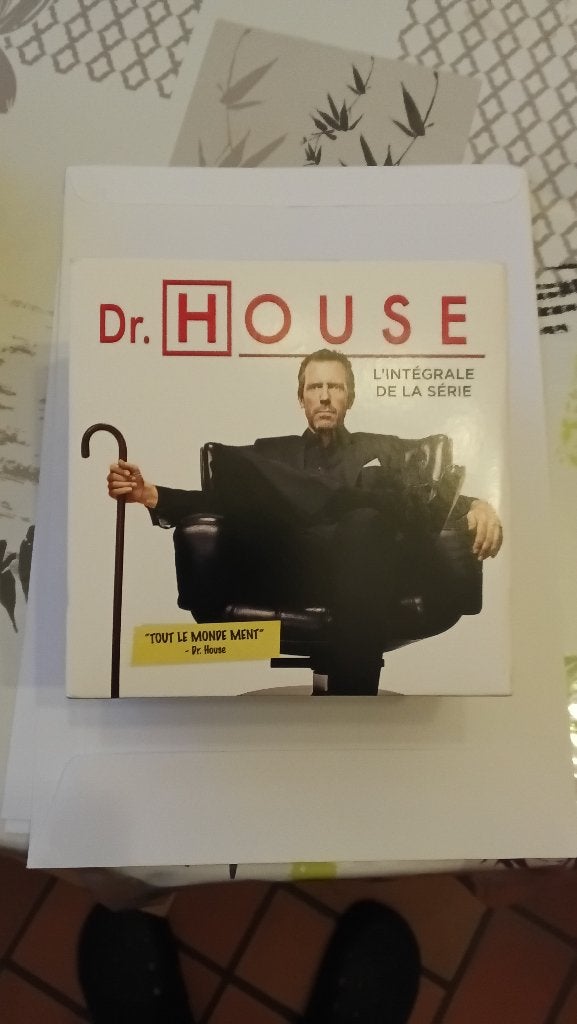 Dr. House – Intégrale des 8 saisons DVD, Enlèvement ou Envoi, Comprend un boîtier, Autres genres, Français