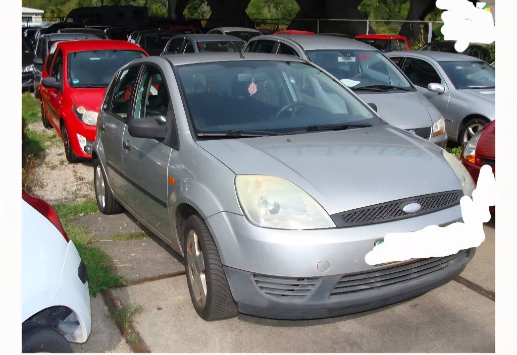 Foed fiesta 1.4i 123dkm 2004 gekeurd voor verkoop, Auto's, 4 deurs, Particulier, Fiësta, Euro 4