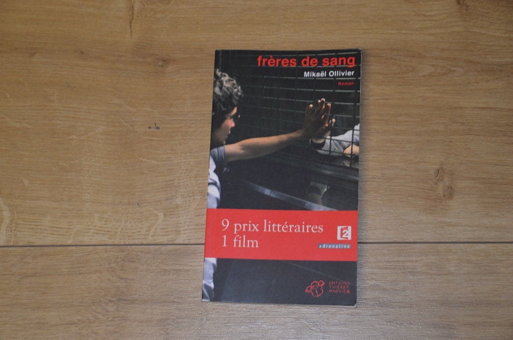Frères de sang (Mikaël Ollivier), Frans leesboekje, Boeken, Ophalen, Frans, ASO, Zo goed als nieuw
