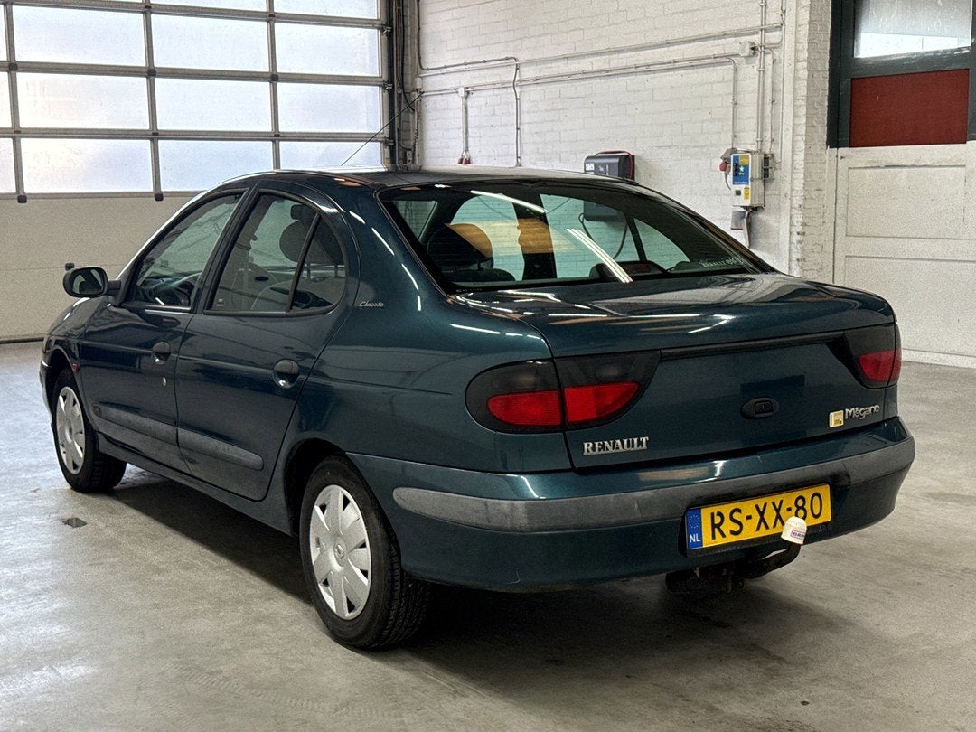 Renault Mégane 1.6e RN | Trekhaak, 4 deurs, ABS, Renault, Bedrijf