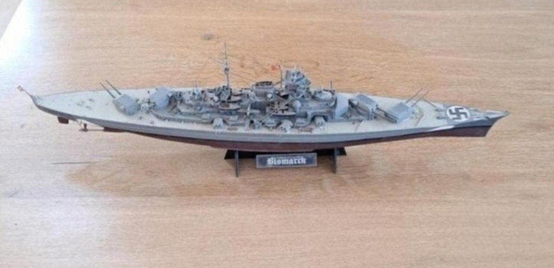 modelbouw Duitse militaire boot Bismarck, Ophalen