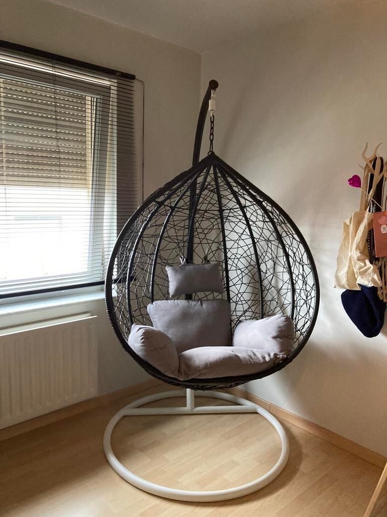 Hangstoel met standaard, Ophalen