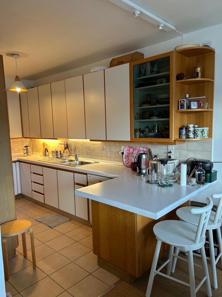 Cuisine complete a vendre, Maison & Meubles, Cuisine | Cuisines complètes, Enlèvement, Utilisé, Bois, Sans poignée