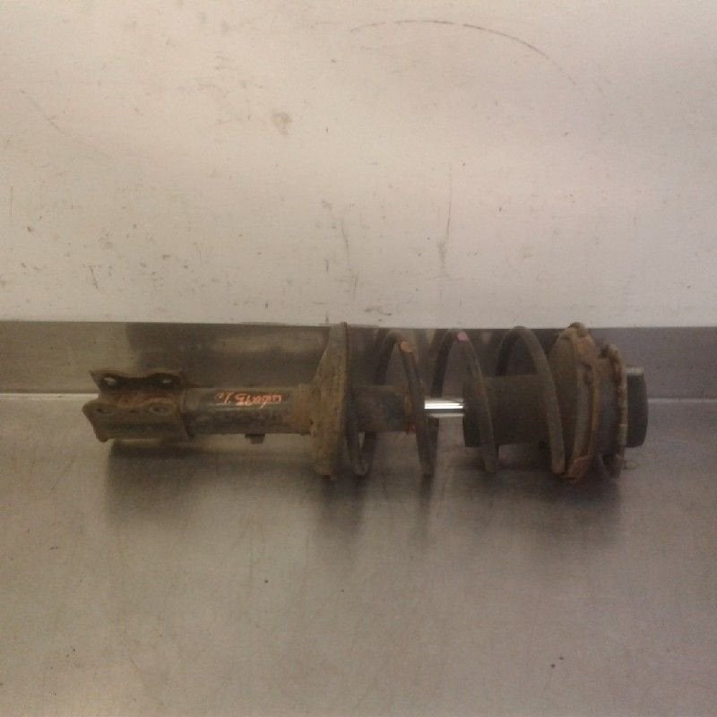 VEERPOOT LINKS VOOR Toyota Avensis (T22) (01-1997/02-2003), Auto-onderdelen, Ophanging en Onderstel, Toyota, Gebruikt