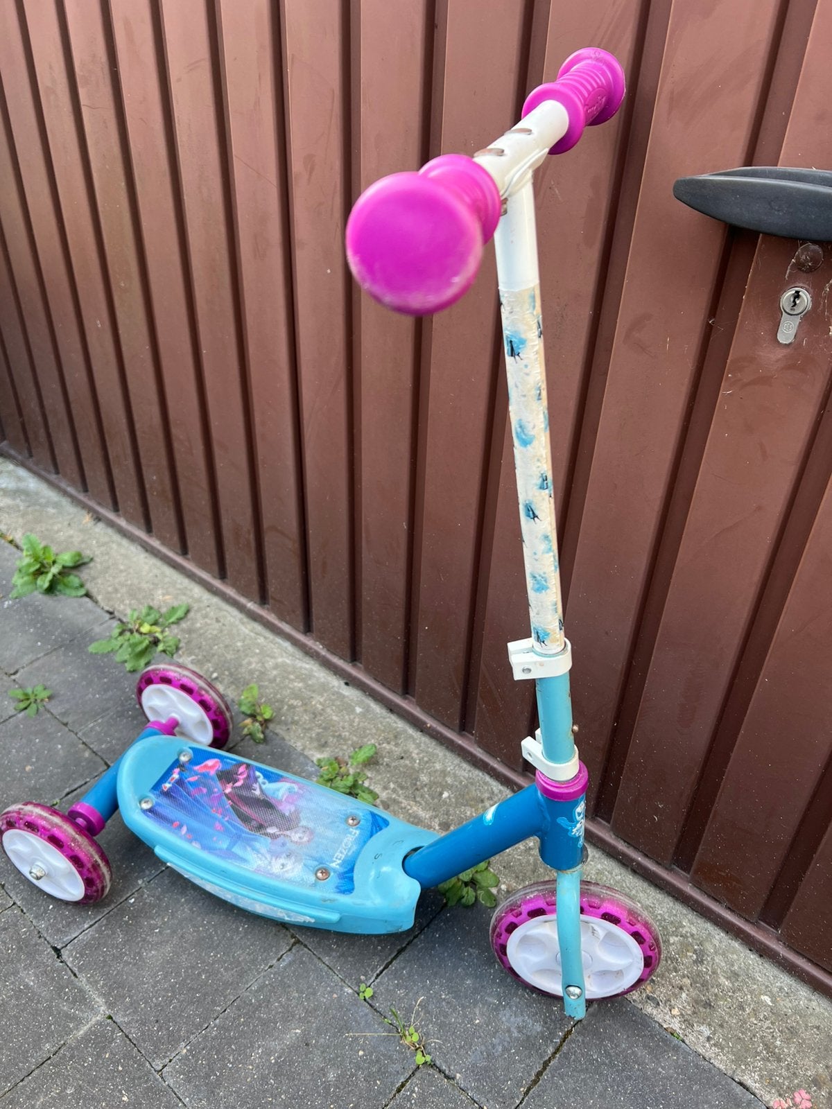 Trottinette Frozen, Vélos & Vélomoteurs, Enlèvement, Utilisé