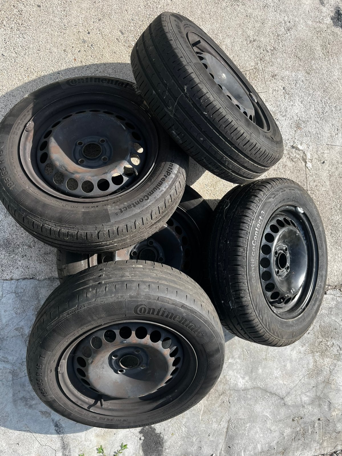 5 roues Continental jantes en tôle – 185/65 R15, Autos : Pièces & Accessoires, Pneus & Jantes, 15 pouces, Pneus et Jantes, Pneus hiver