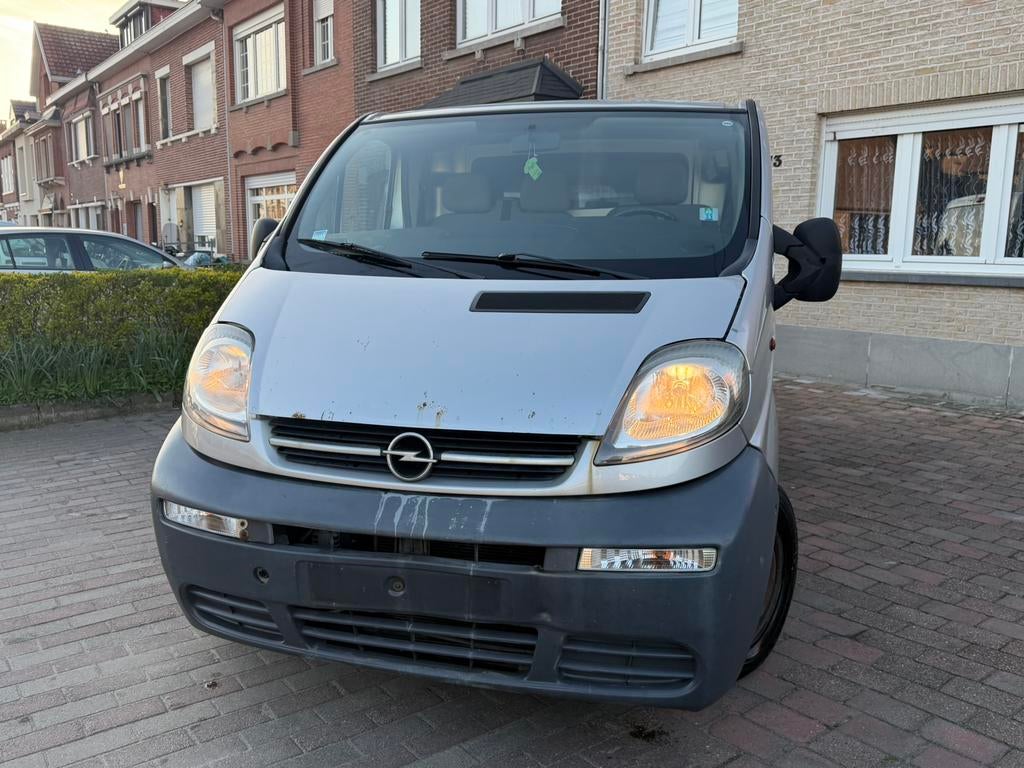 Opel Vivaro 1.9 CDTi  Airco* Bj 2006 !  Probleem Vitessen !!, Auto's, Vivaro, Bedrijf, Te koop, Euro 3