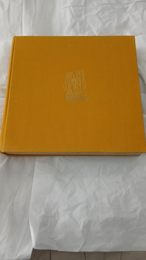 Livre ancien " Couleurs de Bruxelles - Charles Dessart (1957, Boeken, Kunst en Cultuur | Fotografie en Design, Ophalen of Verzenden