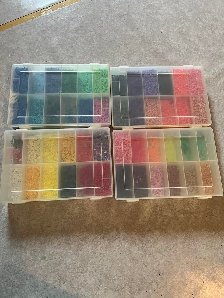 Lot strijkparels, Hobby en Vrije tijd, Ophalen, Zo goed als nieuw