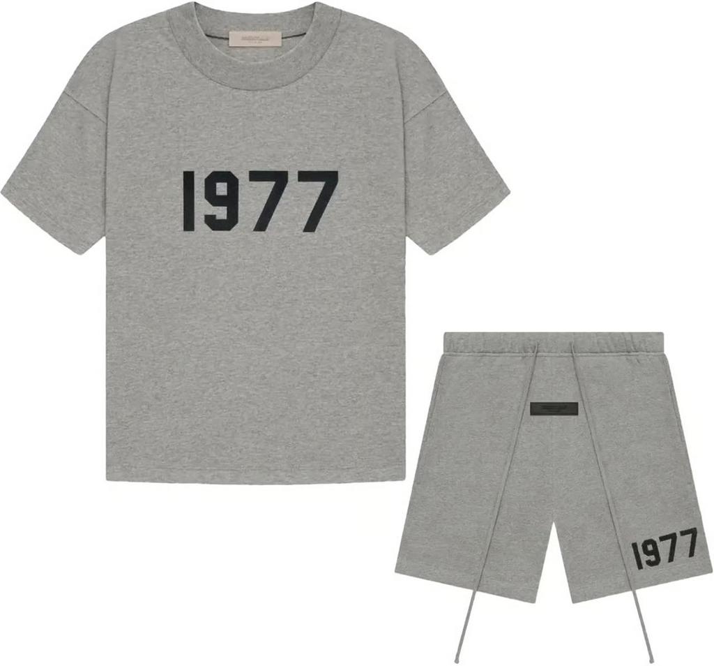 Essentsials zomer setjes in maat S-M-L-XL, Kleding | Heren, T-shirts, Ophalen of Verzenden, Zo goed als nieuw, Maat 46 (S) of kleiner