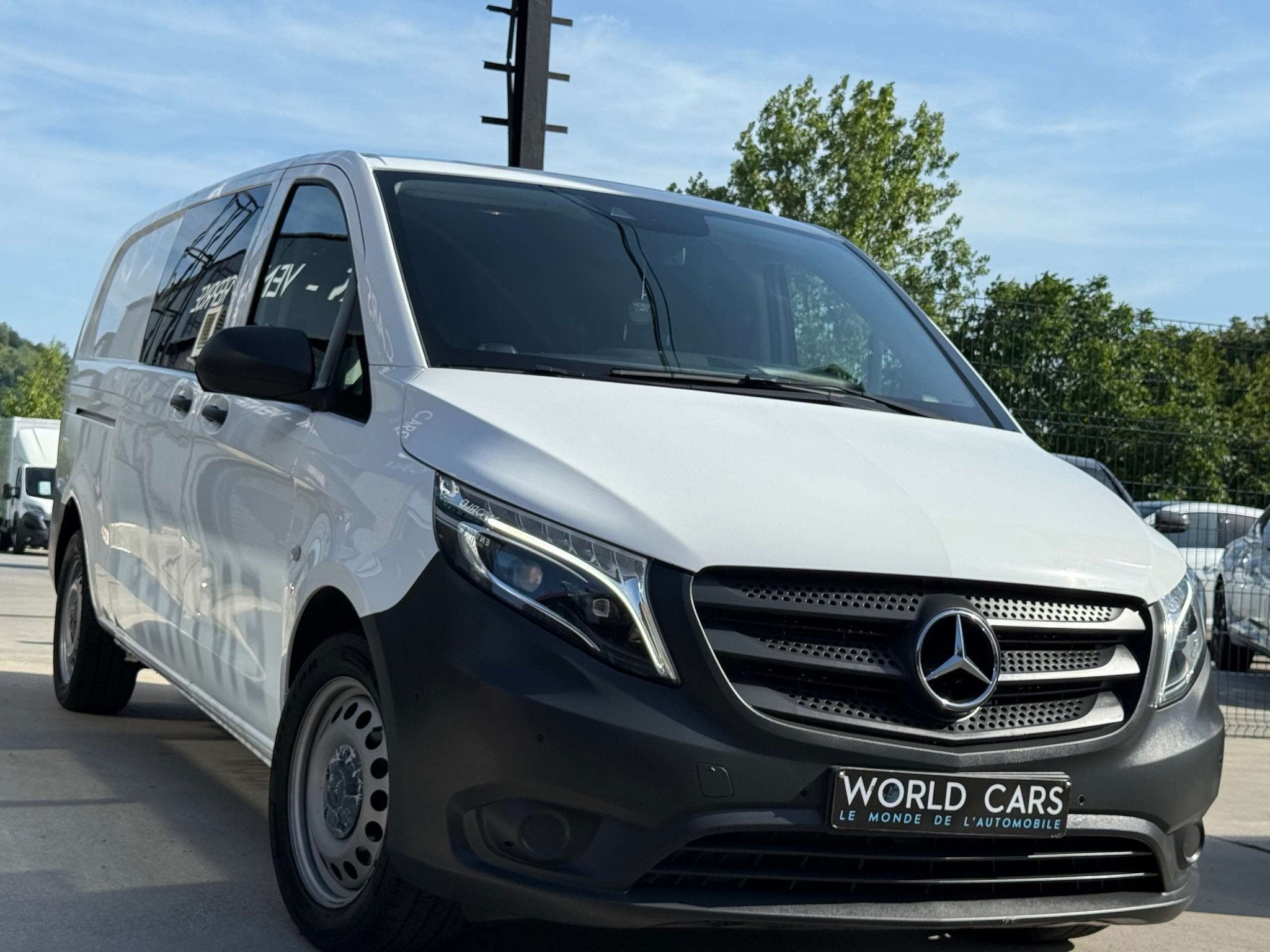 Mercedes-Benz Vito 2.0D 163CV -DOUBLES CABINES- LONG CHASSIS, Automaat, 4 deurs, Achterwielaandrijving, Gebruikt