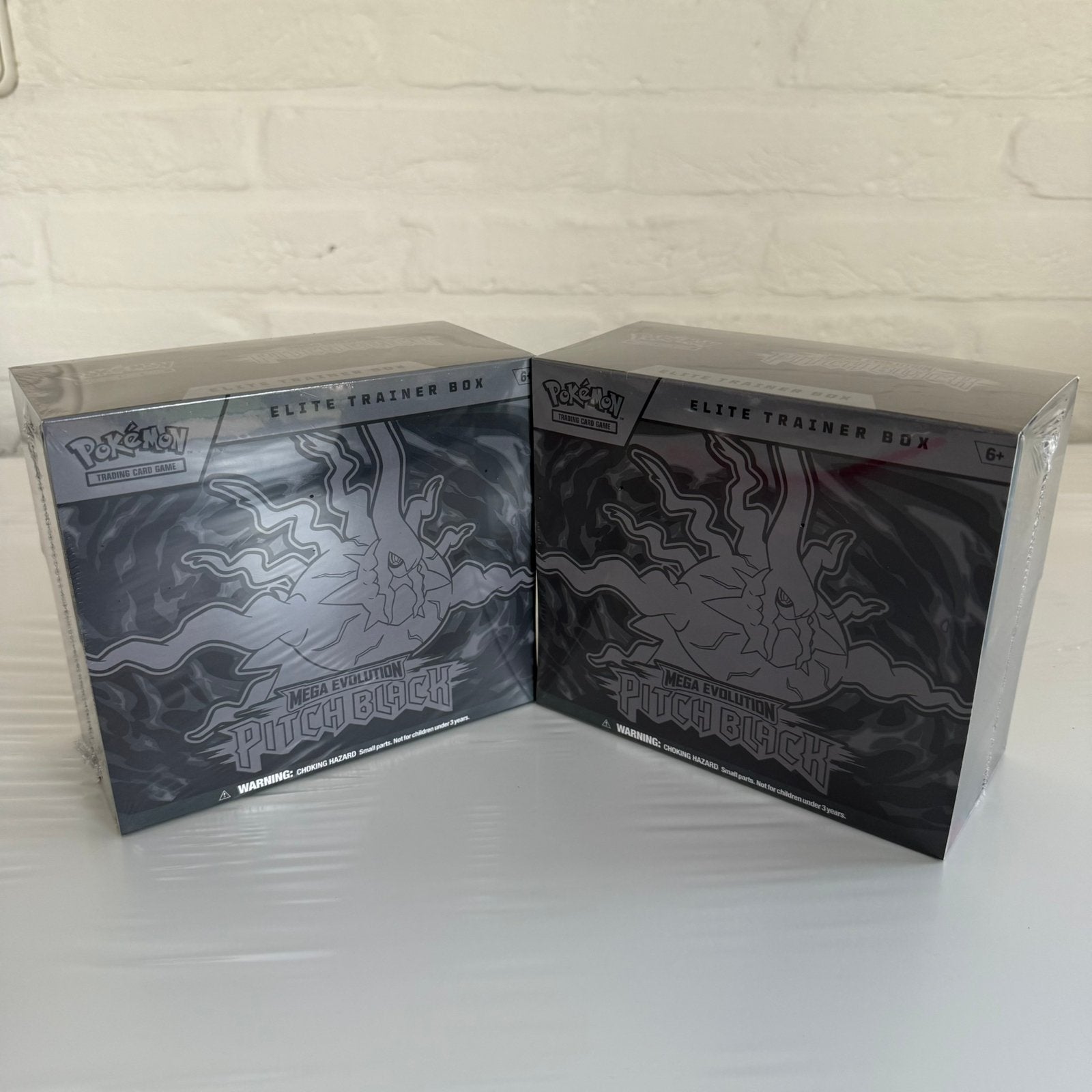 Pokemon - Pitch Black - Elite Trainer Box, Ophalen of Verzenden, Nieuw