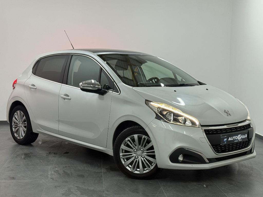 Peugeot 208 1.2i Euro6 - 1erMain - Carnet - Navi - Camera, Autos, Achat, Euro 6, Entreprise, Noir