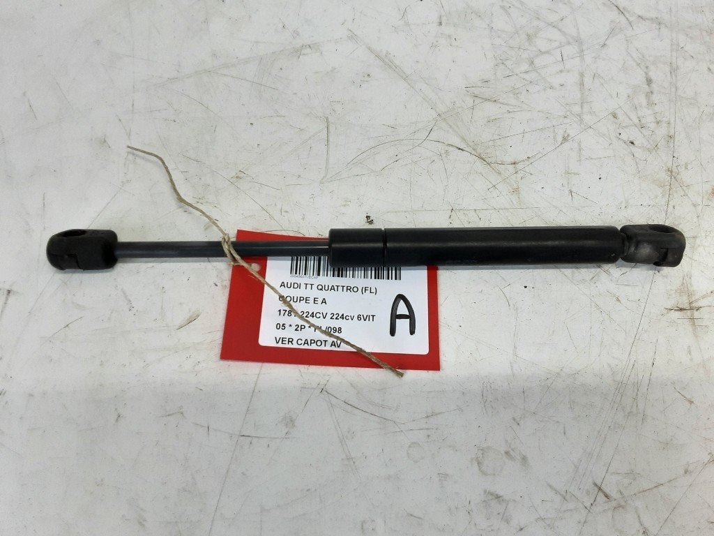 VERIN DE CAPOT Audi TT (8N3) (01-1998/10-2006) (8N0823359), Mevr. I. Hauben, Audi, Utilisé, Rue de l'Espoir 34 34
4030  GRIVEGNÉE, BE