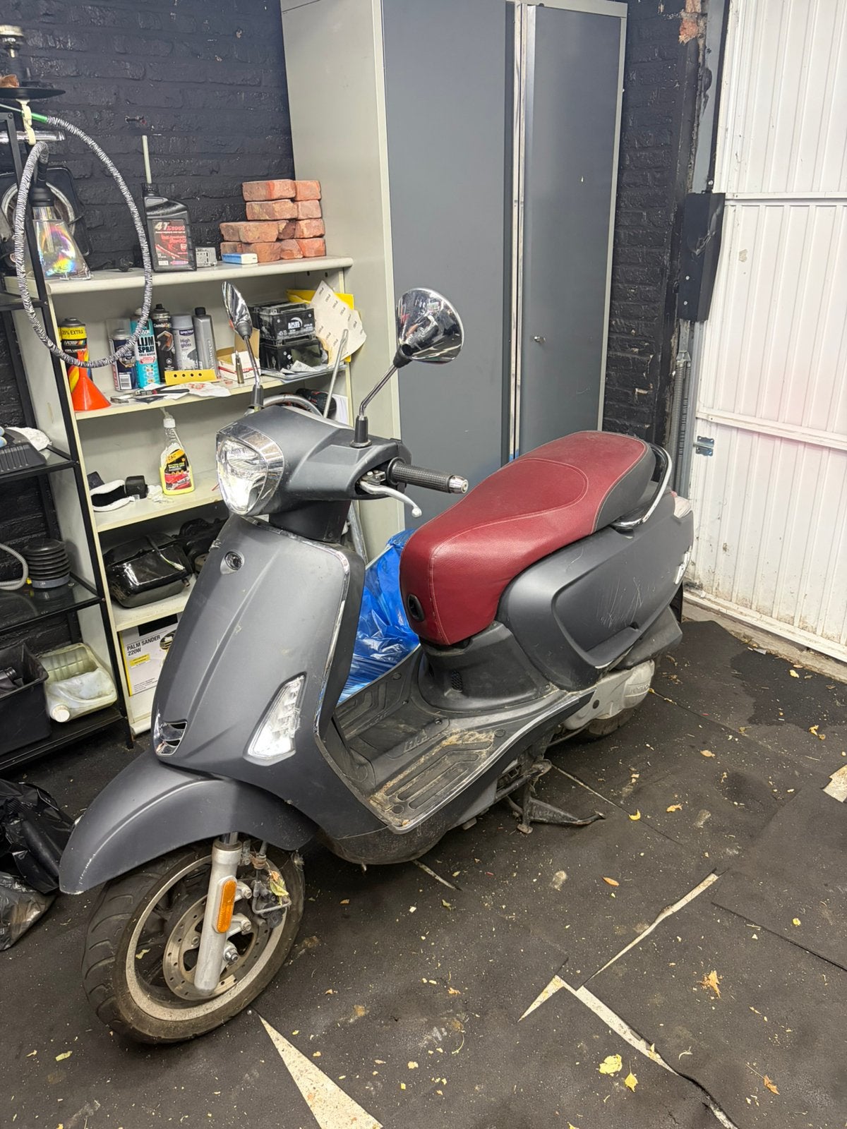 Kymco scooter, Ophalen, Zo goed als nieuw, Kymco