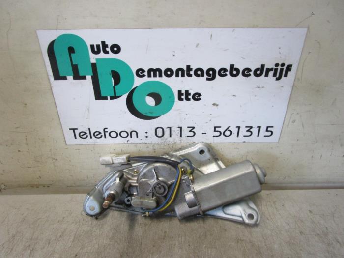 Moteur essuie-glace arrière d'un Toyota Starlet (Starlet 95, -, 3 mois de garantie, Toyota, Utilisé