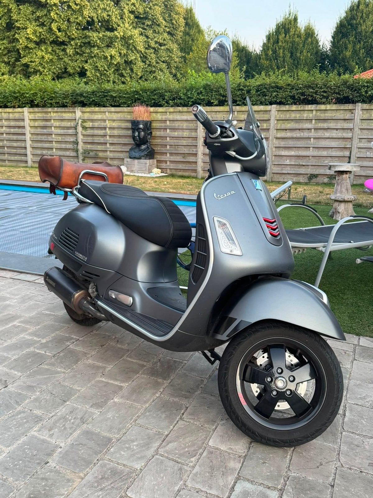Vespa 300 gts super sport 11000kms, Fietsen en Brommers, Scooters | Vespa, Ophalen, Zo goed als nieuw