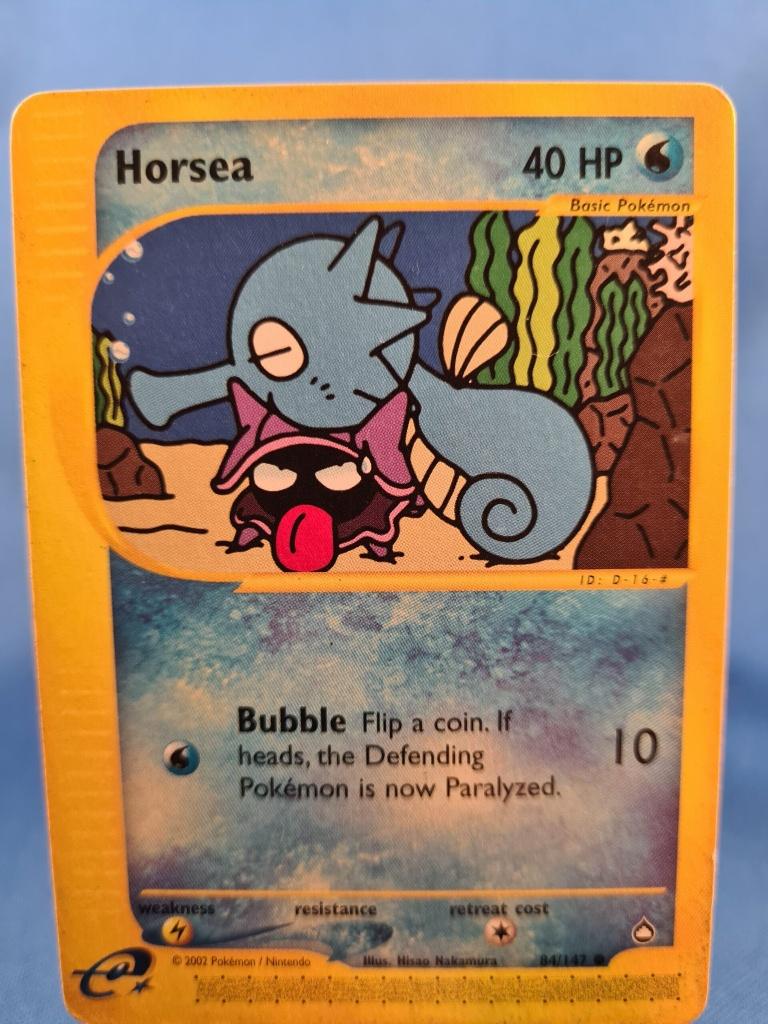 Horsea 84/147 - Aquapolis, Hobby en Vrije tijd, Verzamelkaartspellen | Pokémon, Verzenden, Gebruikt