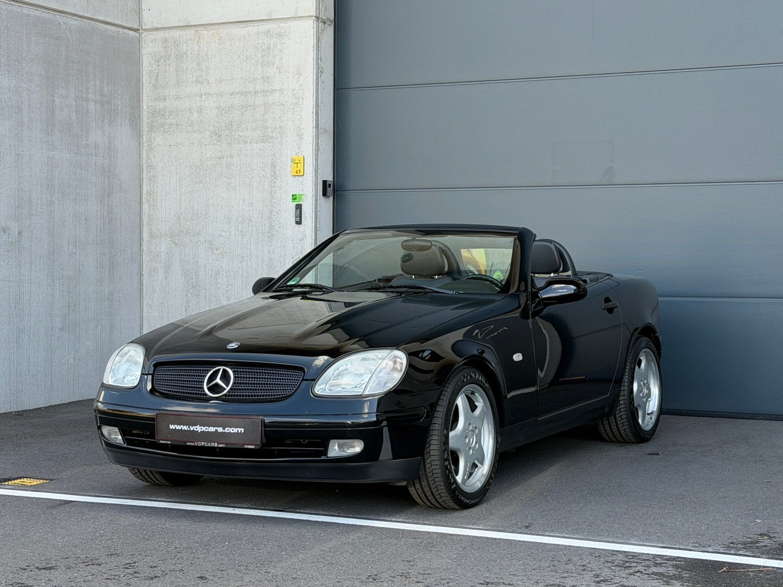 Mercedes-Benz - SLK 200 AUTOMAAT AMG - VOLLEDIGE HISTORIEK, Auto's, Mercedes-Benz, Achterwielaandrijving, Zwart, 4 cilinders, Zwart