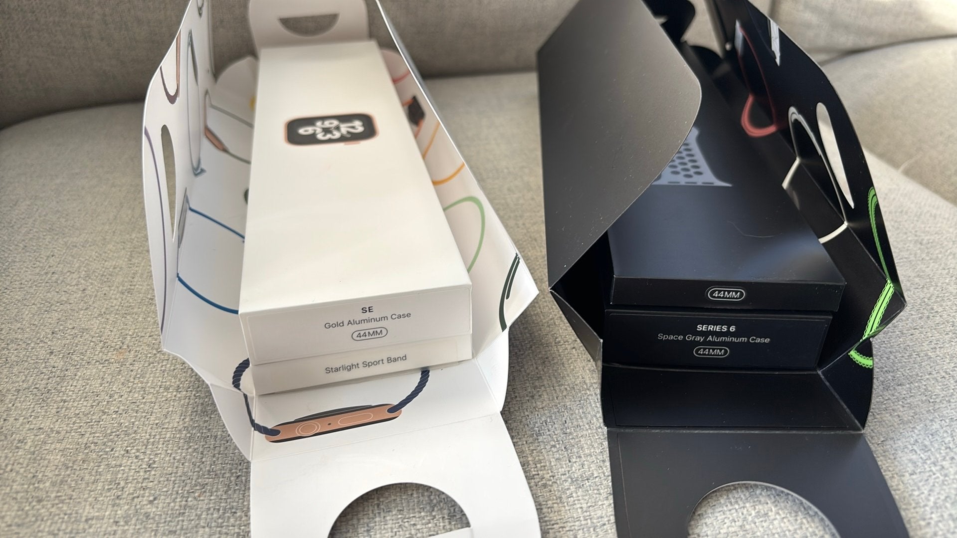 2 stuks Apple Watch met defecten, Gebruikt, Zwart, IOS, Ophalen of Verzenden