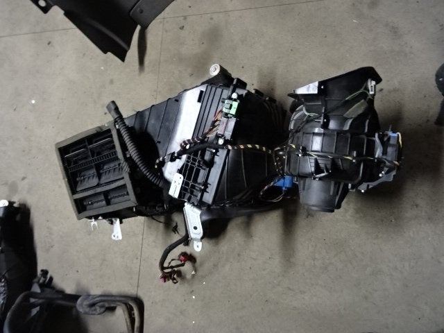 KACHELRADIATEUR Multivan T5 (7E / 7HC / 7HF / 7HM), Gebruikt, Volkswagen