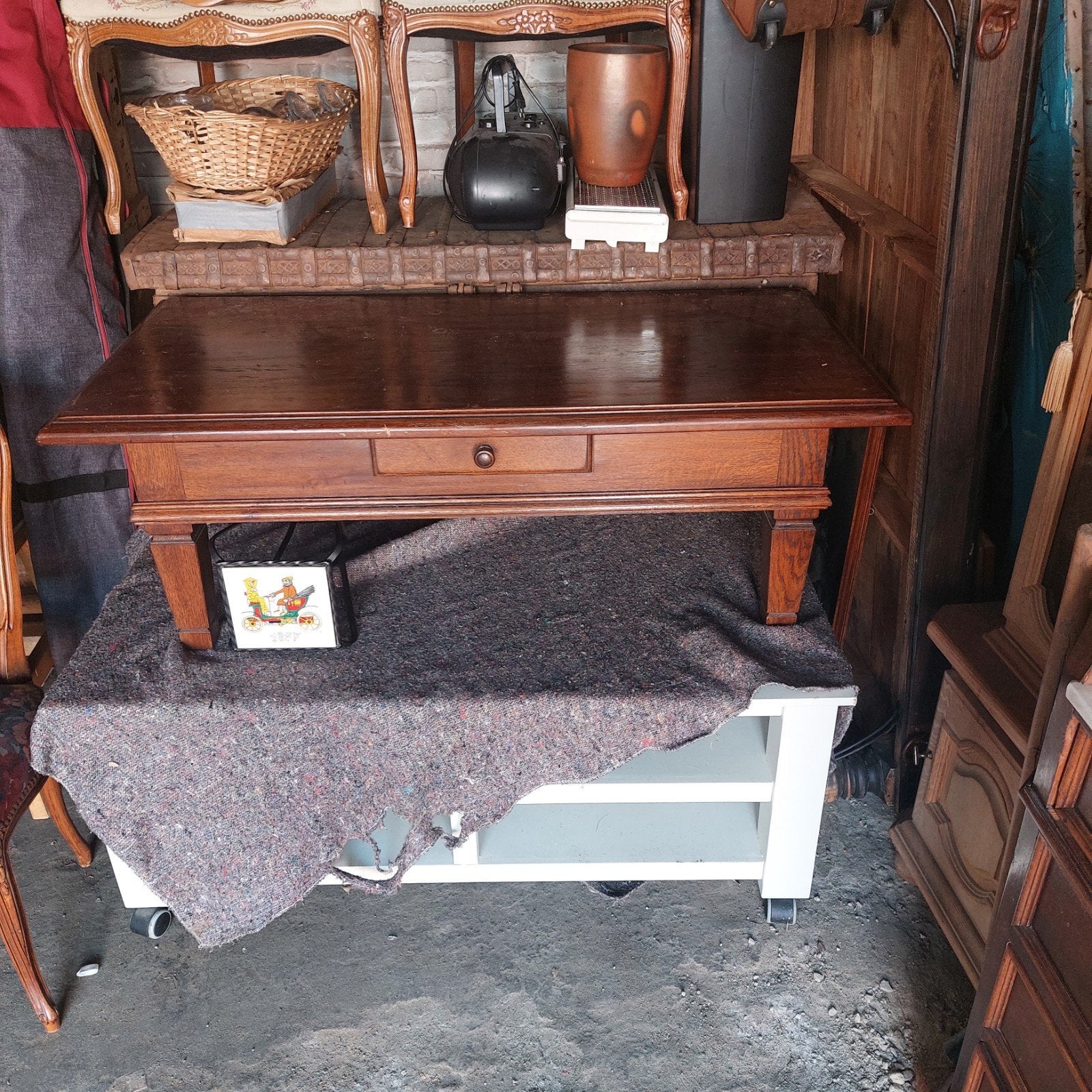 mooie salontafel, Enlèvement