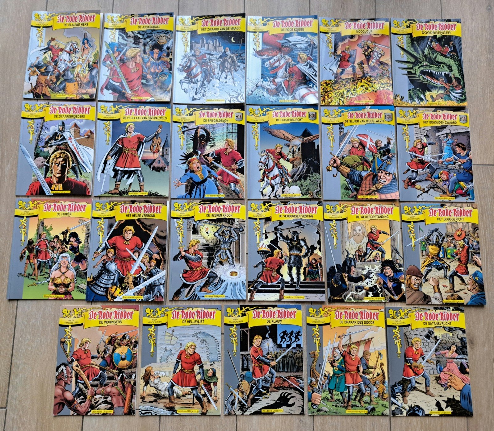 Lot strips: De rode Ridder, Ophalen of Verzenden, Zo goed als nieuw