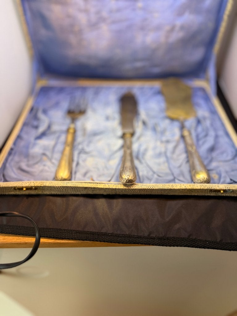 Ensemble Service de Table Vintage (3 pièces) – Décoré, Antiquités & Art, Antiquités | Services (vaisselle) complet, Enlèvement ou Envoi