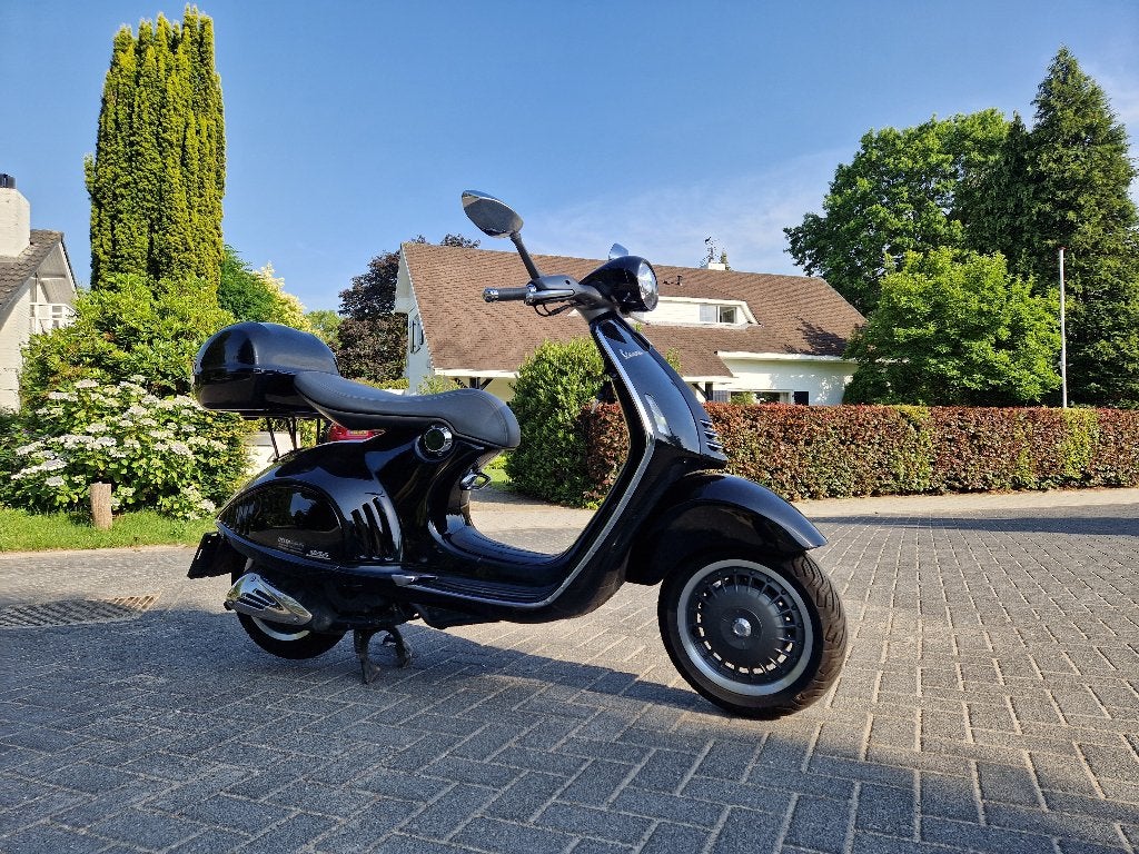 Vespa 946 125cc motorscooter , klassieke italiaanse scooter, Scooter, Particulier, 125 cc, Automaat