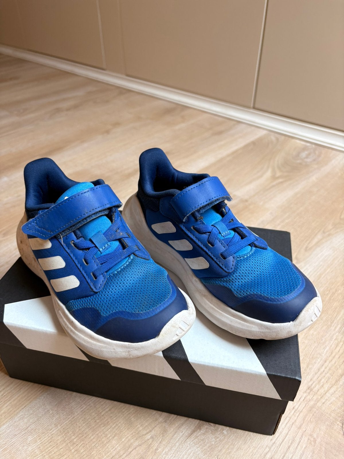 Sportschoenen maat 32, Ophalen, Zo goed als nieuw, Sportschoenen