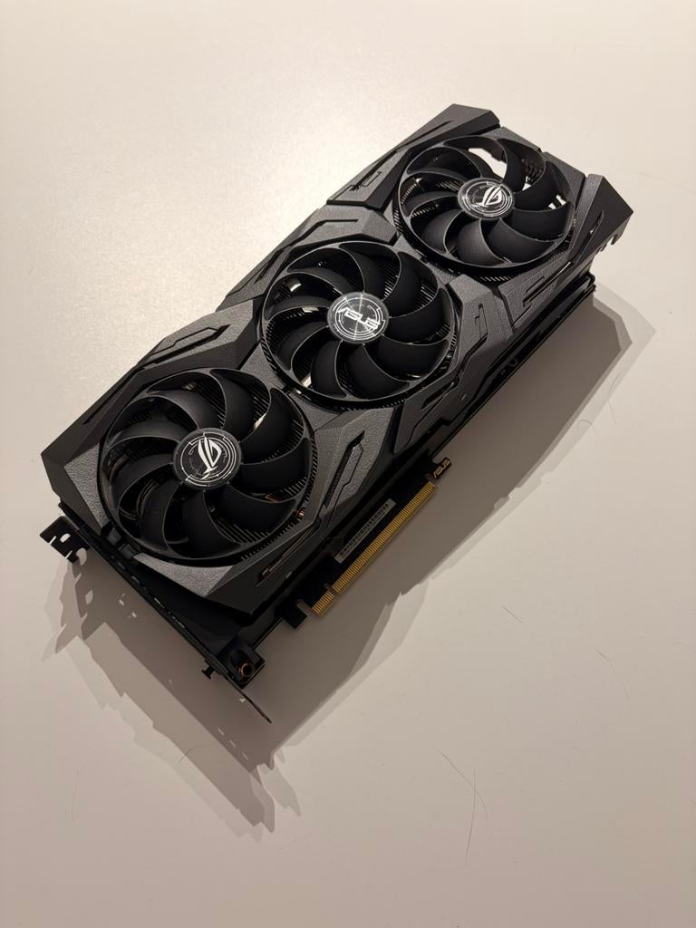 ASUS ROG Strix RTX 2080 Super 8GB, Computers en Software, Videokaarten, Ophalen, Zo goed als nieuw, GDDR6, HDMI