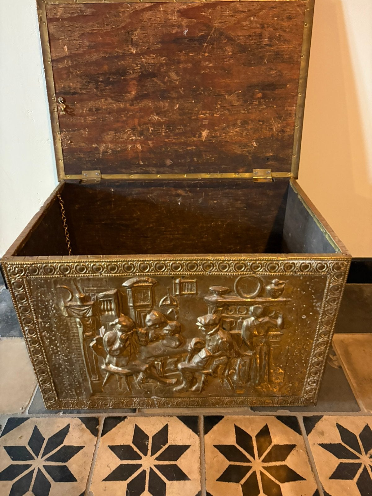Oude naaikoffer, Antiek en Kunst, Ophalen