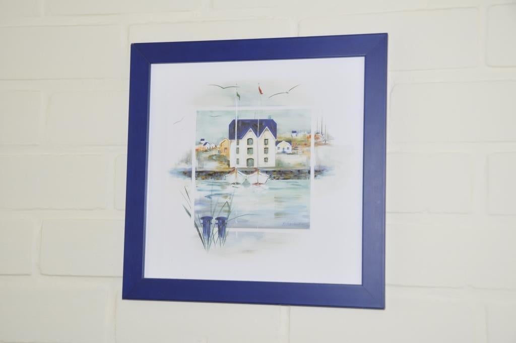 Aquarelle "Maisonnettes portuaires" - Cadre bleu de 29x29cm, Enlèvement