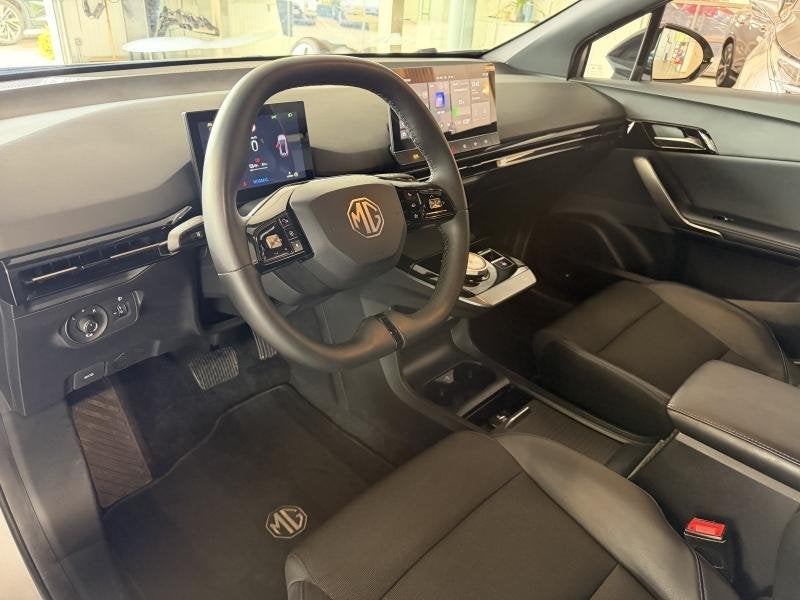 MG MG4 64 kWh Luxury | *FULL OPTION*, Achat, Euro 6, Entreprise, Noir