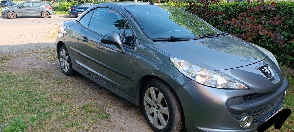 Peugeot 207cc bouwjaar. 2007 185.000km, Autos, Renault, Entreprise, Essence, Enlèvement