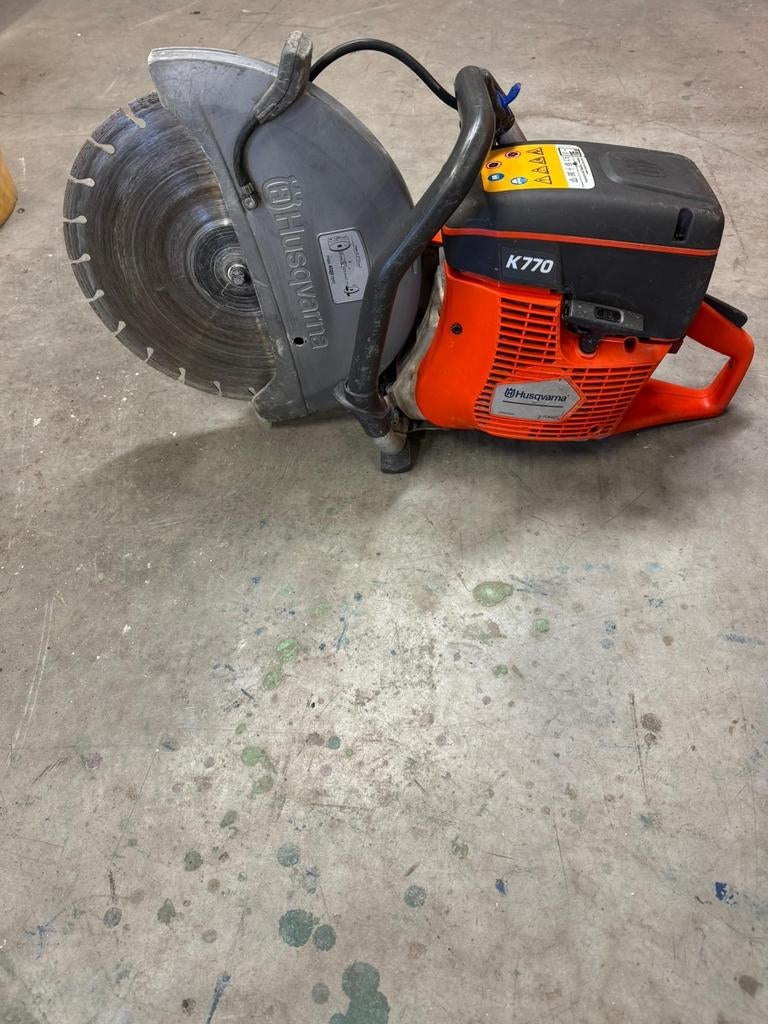 Titre : 
Husqvarna K770 découpeuse / disqueuse thermique, Enlèvement