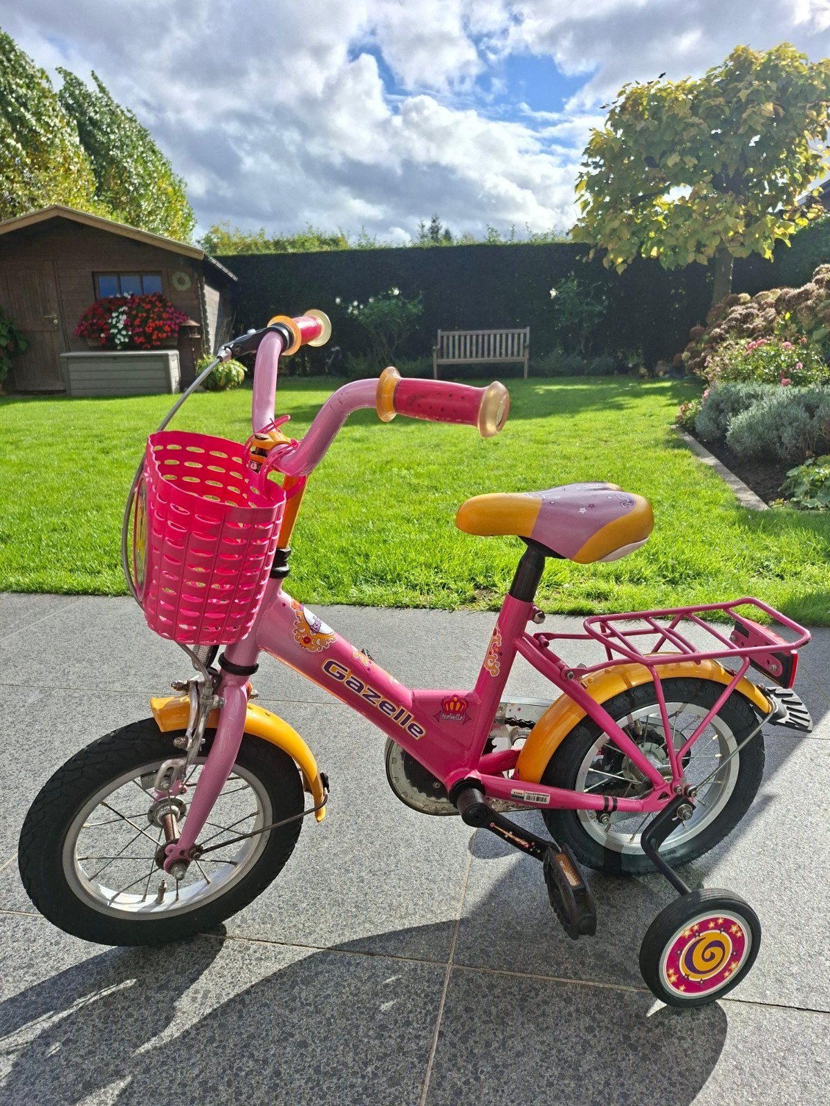 Kinderfietsje Gazelle 12 inch., Fietsen en Brommers, Ophalen, Terugtraprem, Zijwieltjes, Gebruikt