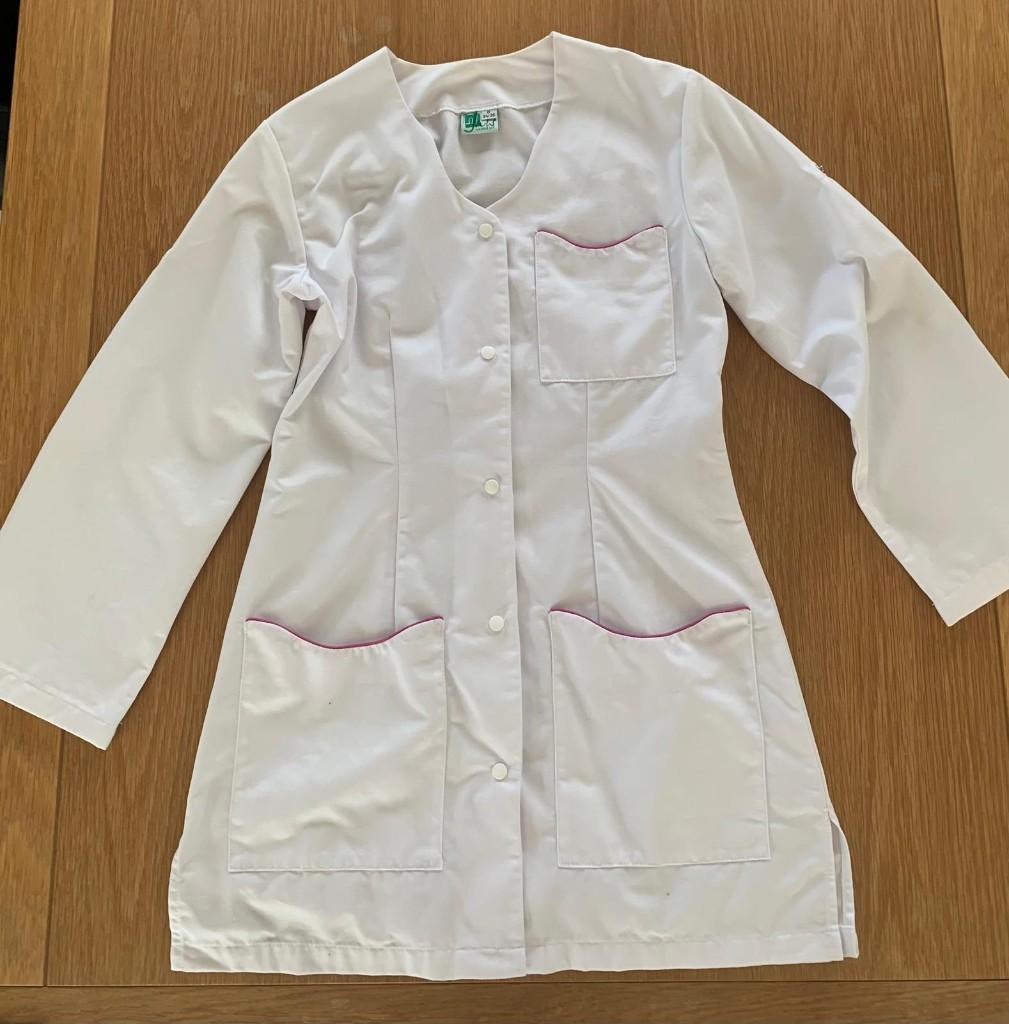 Witte medische tuniek met V-hals, Kleding | Dames, Ophalen, Wit, Zo goed als nieuw, Maat 36 (S)