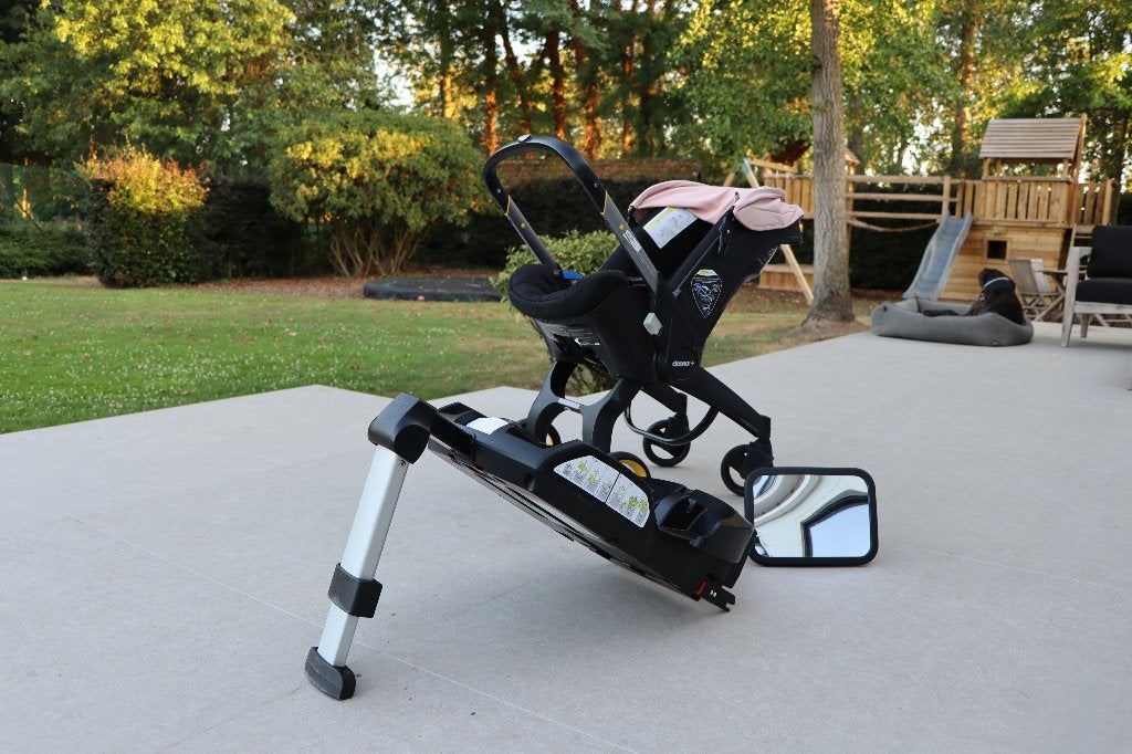 DOONA autostoel + Isofix, Kinderen en Baby's, Autostoeltjes, Gebruikt, Isofix, 0 t/m 13 kg, Ophalen