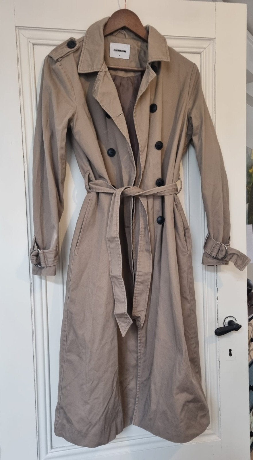 NOISY MAY Trenchcoat Maat M, Kleding | Dames, Jassen | Zomer, Maat 38/40 (M), Beige, Ophalen of Verzenden, Gedragen