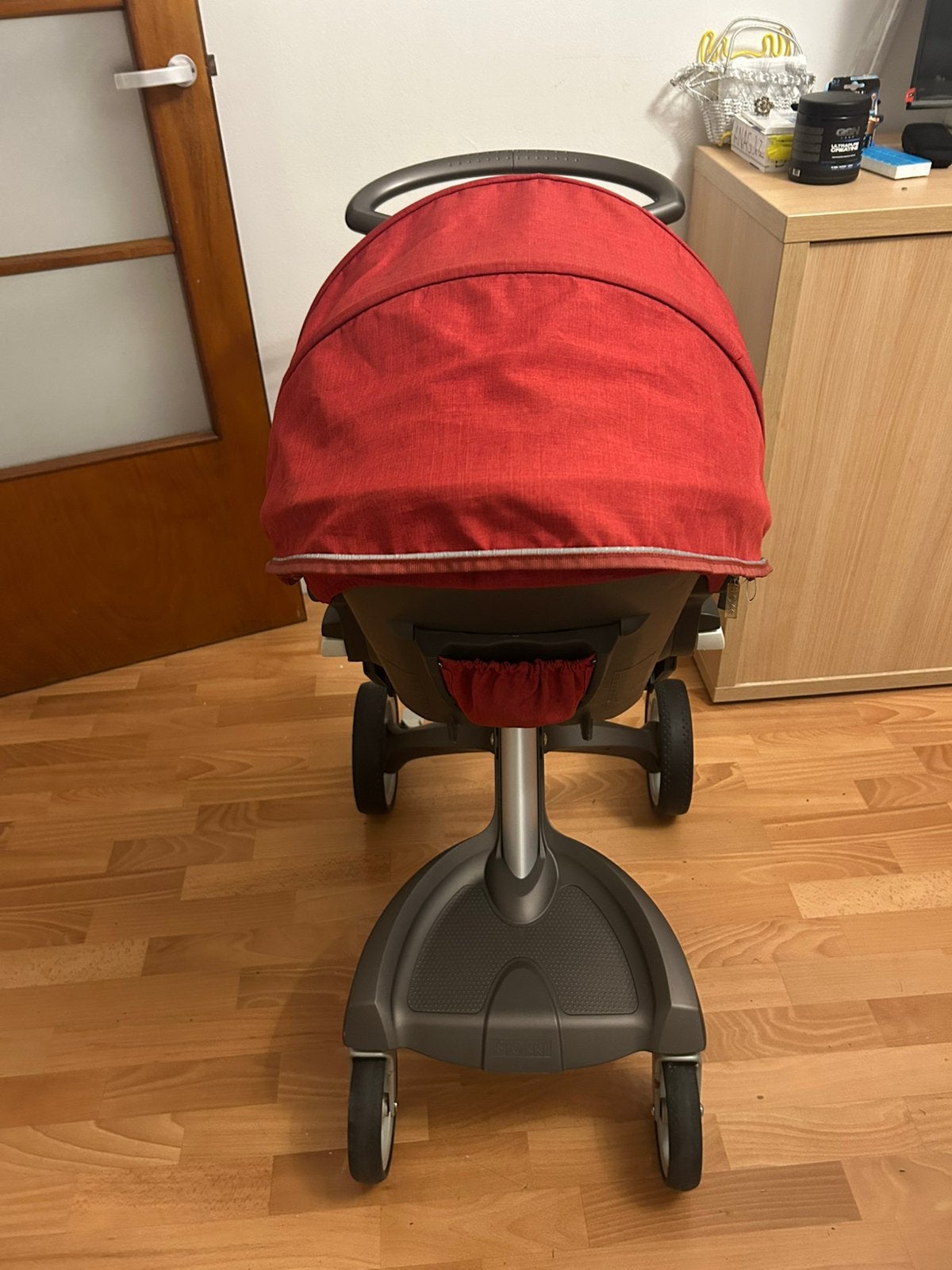 Stokke rode kinderwagen, Ophalen of Verzenden, Zo goed als nieuw