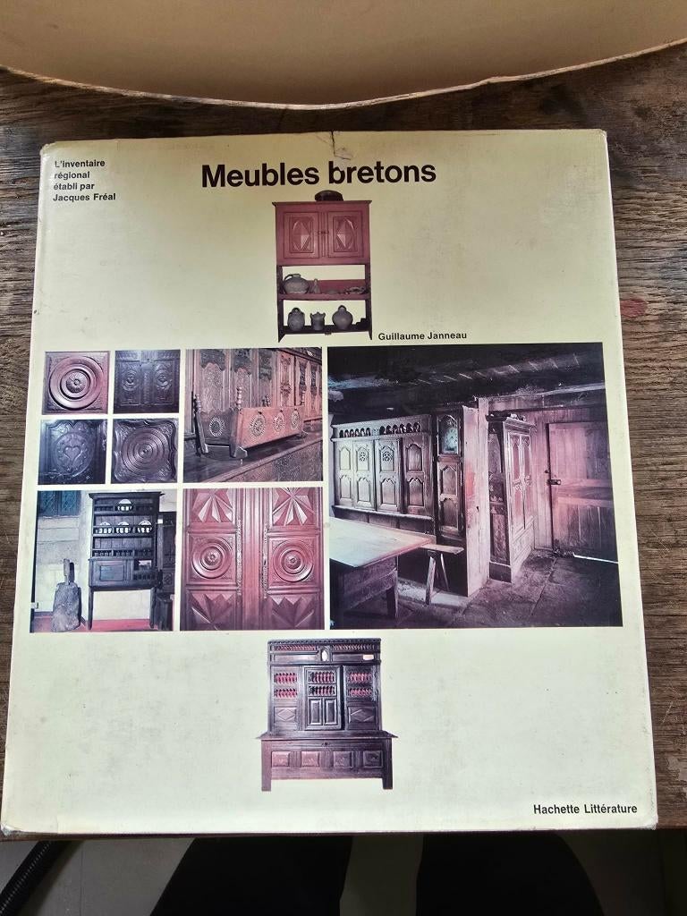 Meubles Bretons Jacque Fréal 1973, Antiquités & Art, Antiquités | Meubles | Armoires, Enlèvement ou Envoi
