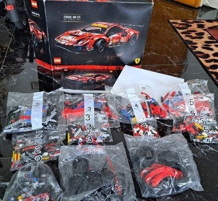 Lego Technic Ferrari GTE 488 negen nieuw, Kinderen en Baby's, Lego, Nieuw, Ophalen of Verzenden, Compleet