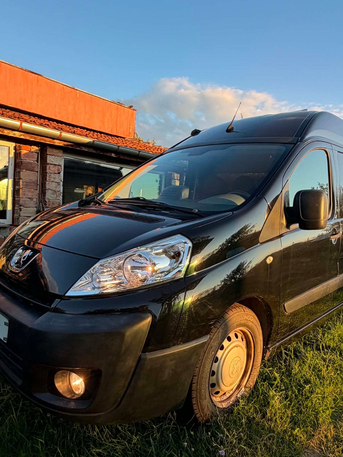 Peugeot Expert l2-h2 Food truck of camper, Caravanes & Camping, Entreprise, Boîte manuelle, Diesel, Vitres électriques