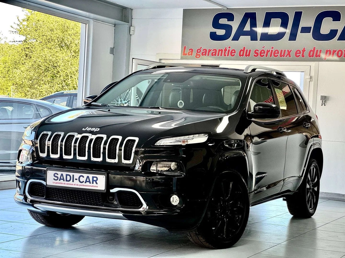 Jeep Cherokee 2.2 MJD 200cv 4WD OVERLAND DRIVE - FULL OPTION, Autos, Cuir, https://public.car-pass.be/vhr/d717f04f-bb48-4c96-b1b2-d8b7c18a8e41