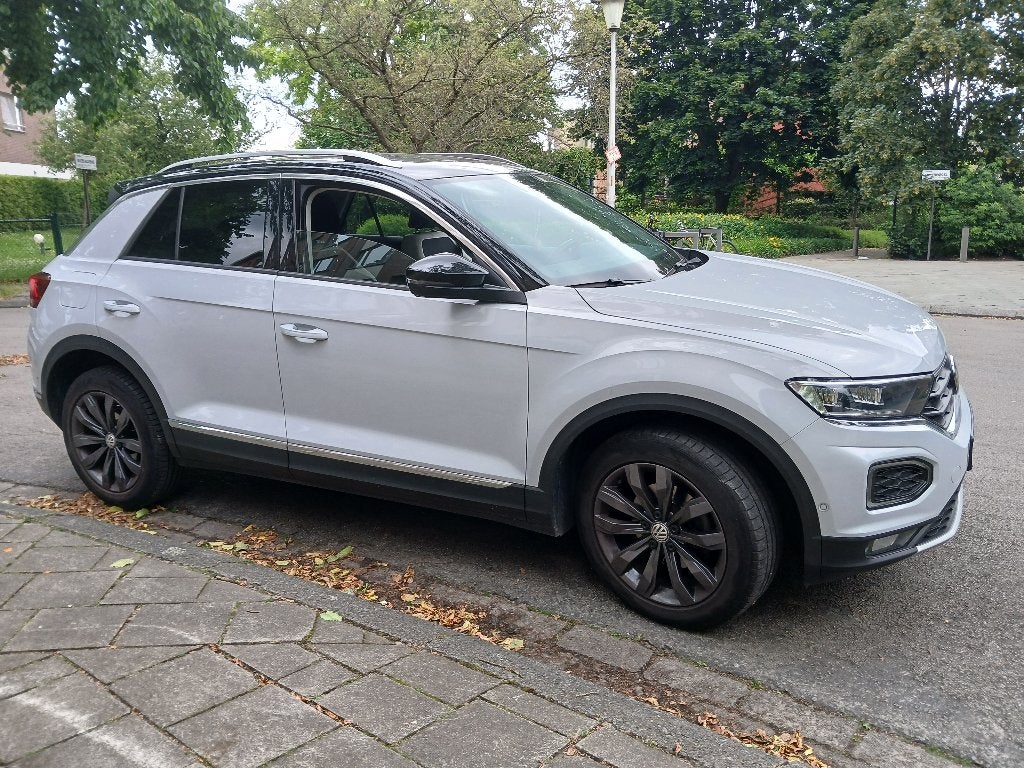 Volkswagen T-roc 1.5 benz Bj 2020 116000km AUTOMAAT, Auto's, Volkswagen, Automaat, 4 deurs, Parkeersensor, Euro 6