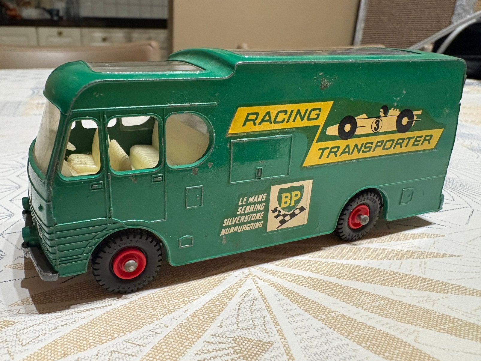 Transporter king size Matchbox, Ophalen of Verzenden, Zo goed als nieuw