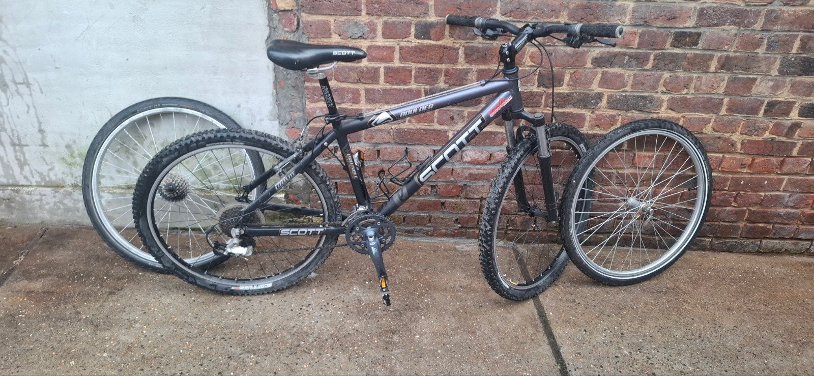 Scott mountainbike-medewerker net binnen, Ophalen